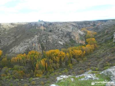 Viaje al Corazón del Barranco del Río Dulce; viajes de fin de semana lagunas ruidera gr 10 la panera